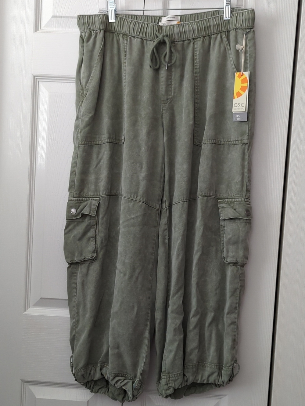NWT! ~C & C CALIFORNIA~ FUNKY WIDE LEG CARGO PANTS-L